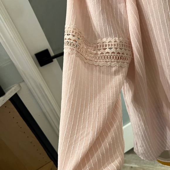 Shirt - Picture 3 of 4